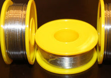 Cargar imagen en el visor de la galería, 60/40 Tin/Lead Flux 2.0% 0.8mm rosin flux solder wire 3 Rolls (150 gms)