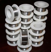 Cargar imagen en el visor de la galería, 50 rolls 20g New Tin Lead 60/40 0.8mm Rosin Flux Soldering Wire - 1 kg
