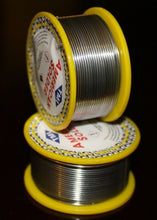 Cargar imagen en el visor de la galería, 60/40 Tin/Lead Flux 2 % 1mm Tin Rosin Core Roll Solder Wire Reel (200G)
